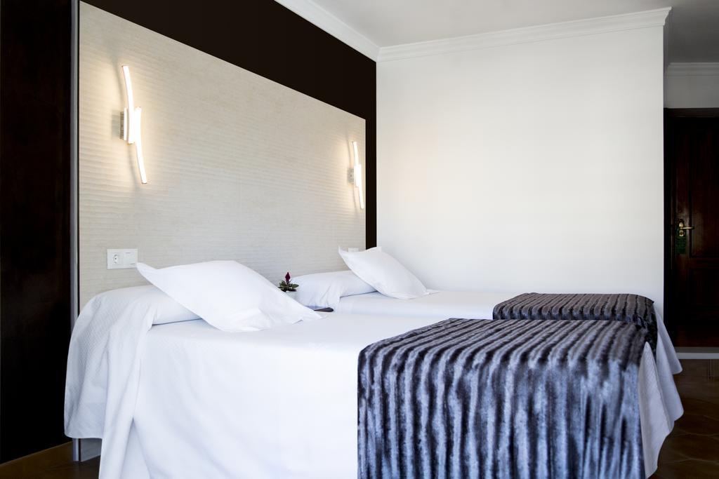 Hostal Alhambra - Adults Only Nerja Εξωτερικό φωτογραφία